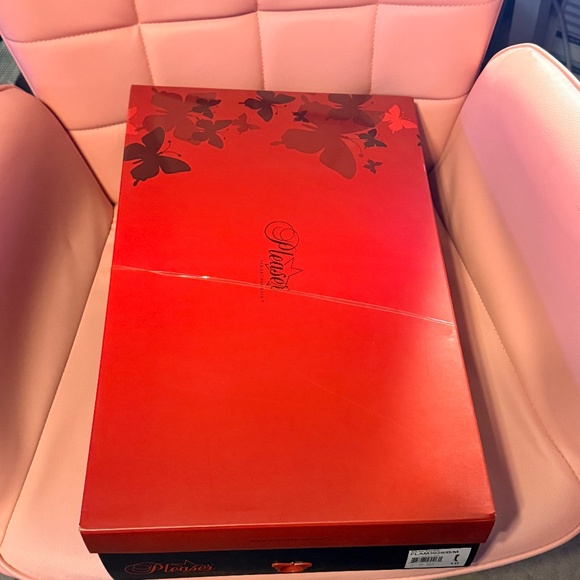 Pleaser 8" Flamingo #3028 Black Patent Thigh High Boots- Size 10 - Picture 5 of 6